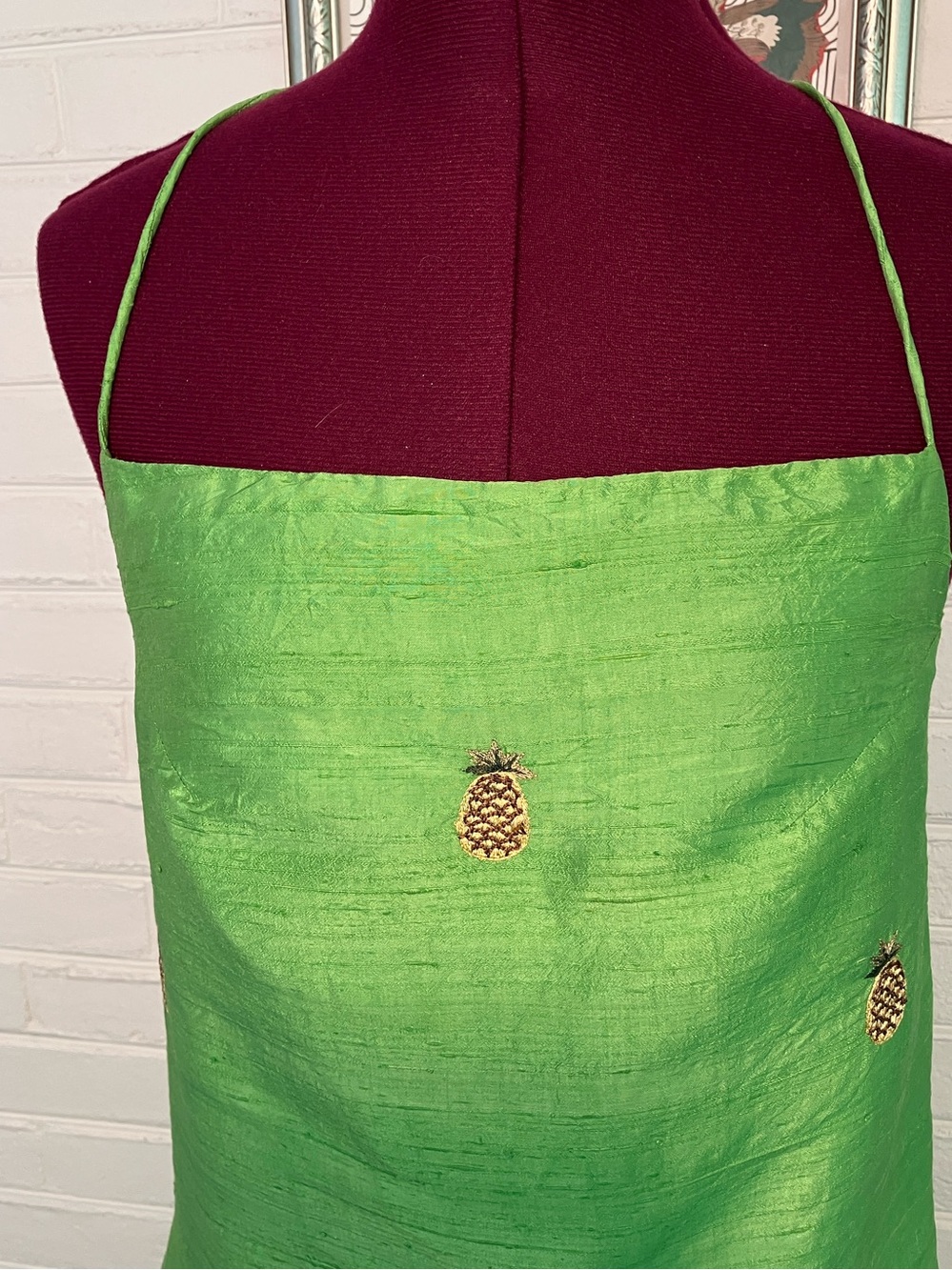 Daisy L Lime Green Raw Silk Embroidered Pineapple Sheath Dress, Size Large - Picture 3 of 11